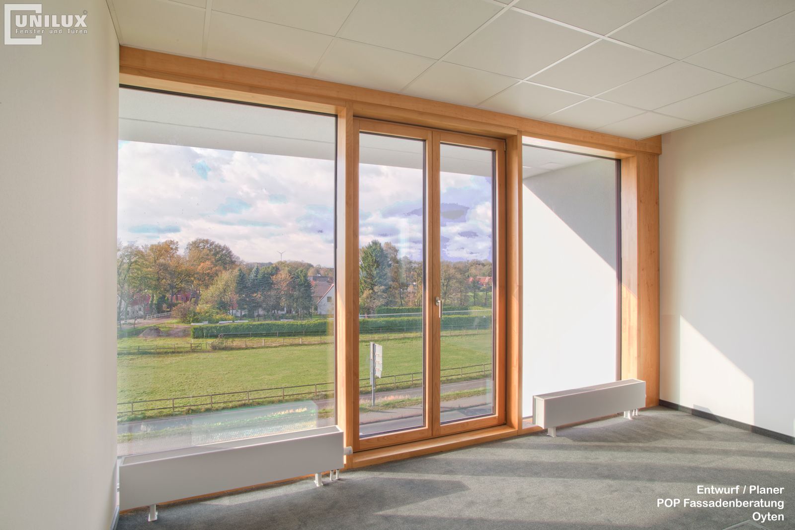 Unilux turn-door with threshold  Aluminium Wood Door, 32mm Glass, Stainless Steel Hardware, High Security Multi-point locking system.